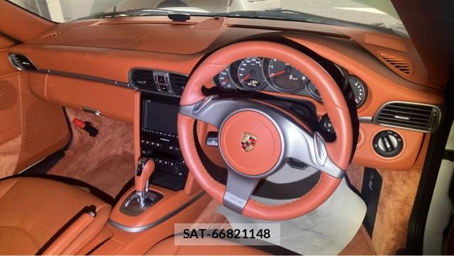 Porsche 911 2010-02 8362225-2