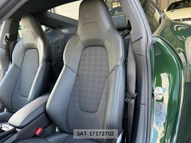 Porsche 911 2026-04 8363658-14