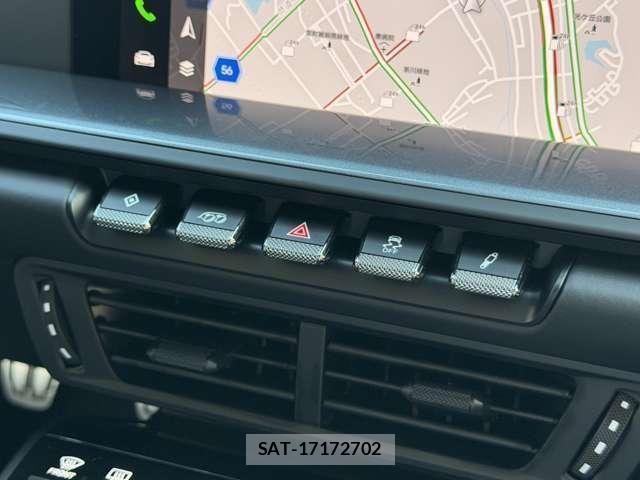 Porsche 911 2026-04 8363658-17