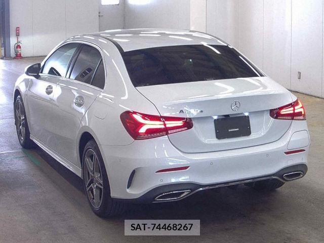 Mercedes Benz A-CLASS 2022-02 8362146-4