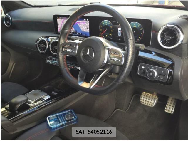 Mercedes Benz A-CLASS 2020-09 8362063-2