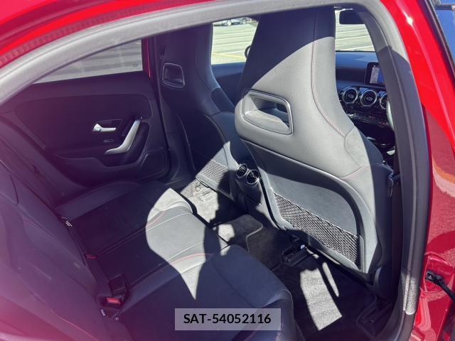 Mercedes Benz A-CLASS 2020-09 8362063-6