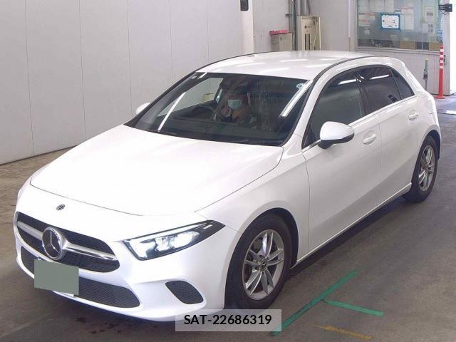Mercedes Benz A-CLASS 2019-02 8362142-0