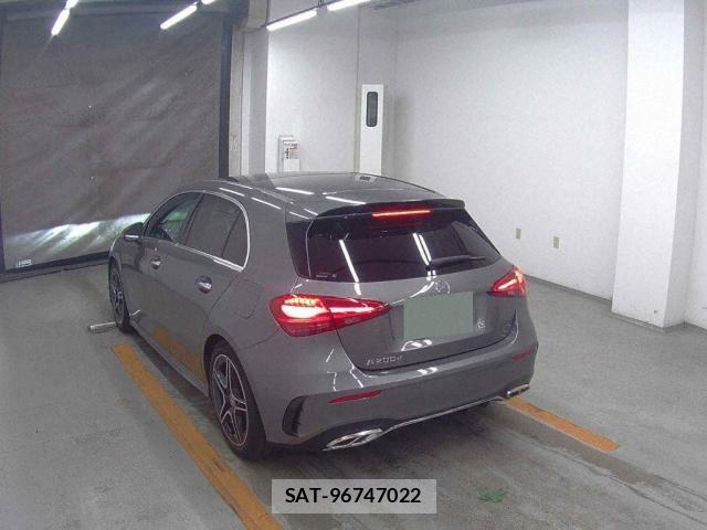 Mercedes Benz A-CLASS 2023-12 8363442-1