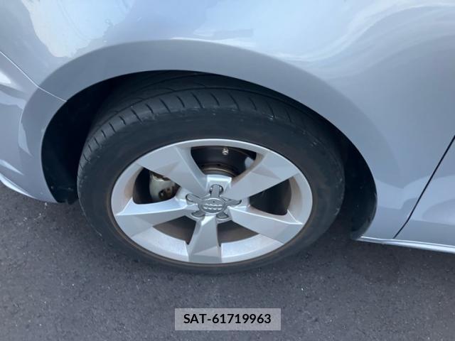 Audi A1 2018-01 8361723-12
