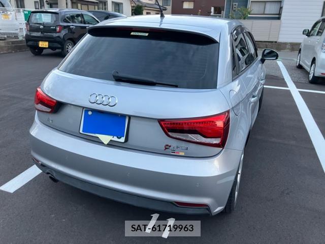 Audi A1 2018-01 8361723-2