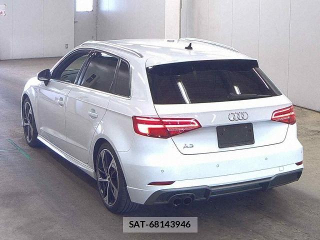 Audi A3 2019-07 8362122-4