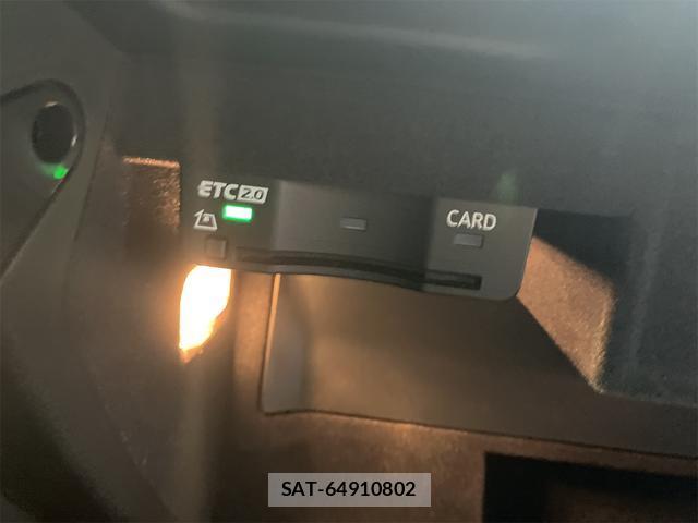 Audi A3 2019-12 8363635-4