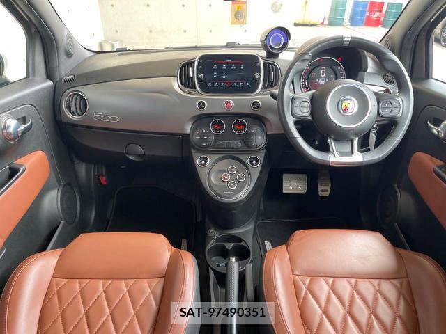Abarth 595 2022-04 8363696-1