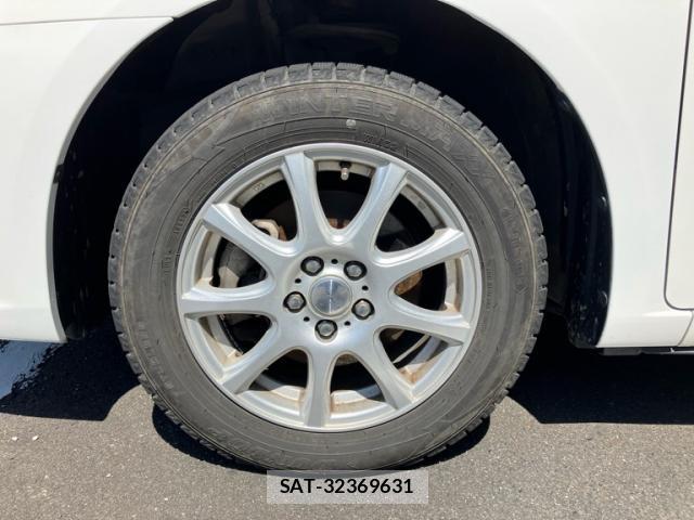 Toyota ALLION 2016-04 8361684-12