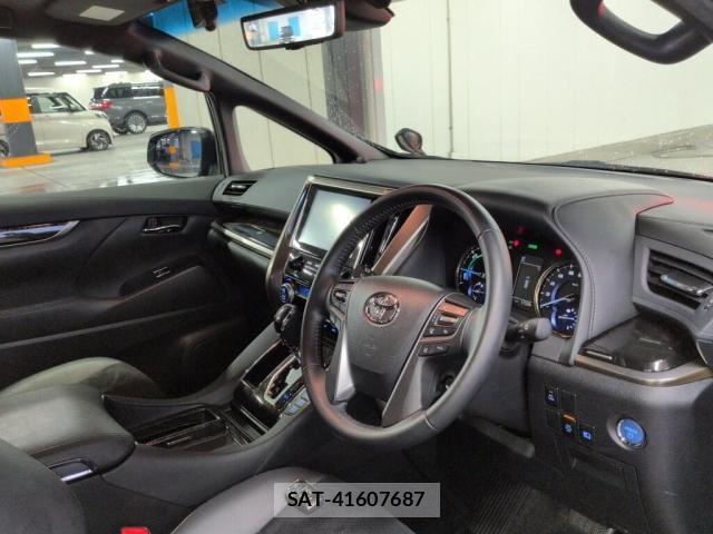 Toyota ALPHARD HYBRID 2023-10 8361934-2