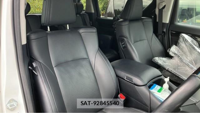 Toyota ALPHARD HYBRID 2018-11 8362200-5