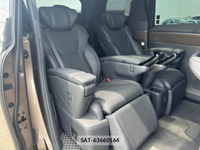 Toyota ALPHARD HYBRID 2025-04 8362700-8