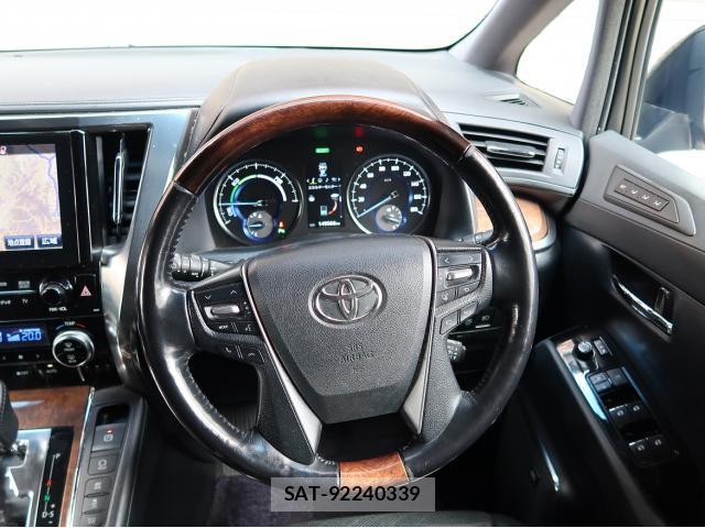 Toyota ALPHARD HYBRID 2017-03 8362783-7