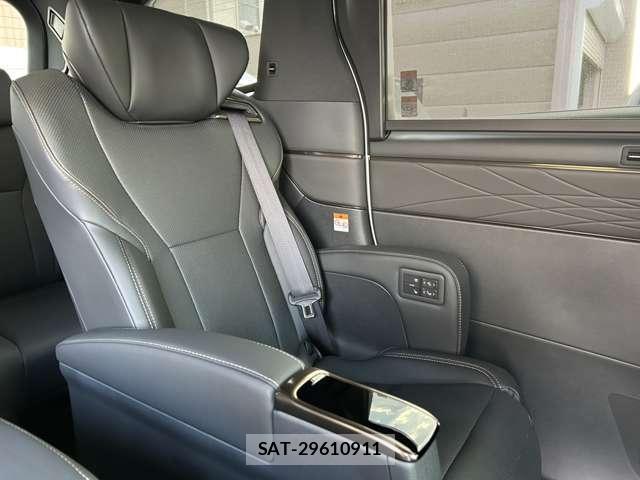 Toyota ALPHARD HYBRID 2025-07 8363130-5
