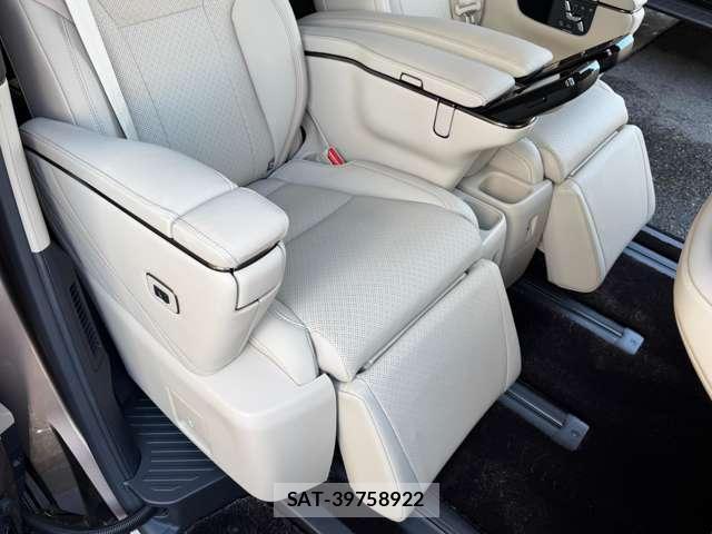 Toyota ALPHARD HYBRID 2025-04 8363657-17