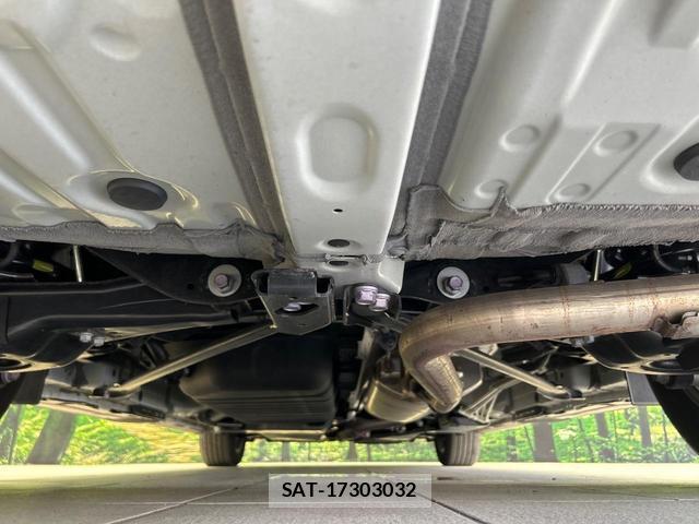 Toyota ALPHARD 2024-04 8360911-18