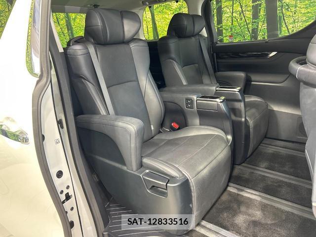 Toyota ALPHARD 2023-02 8360921-13