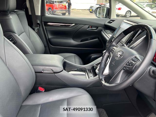 Toyota ALPHARD 2022-09 8360933-12