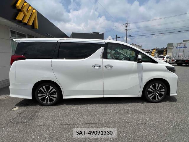 Toyota ALPHARD 2022-09 8360933-2