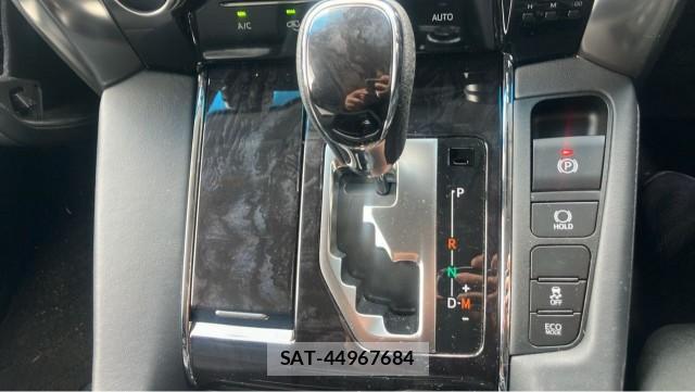Toyota ALPHARD 2018-07 8362207-14