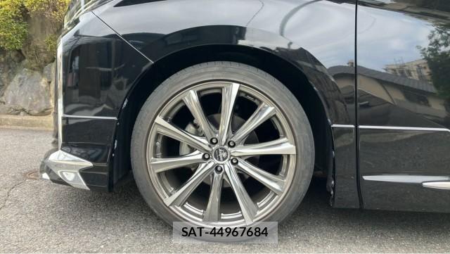 Toyota ALPHARD 2018-07 8362207-8