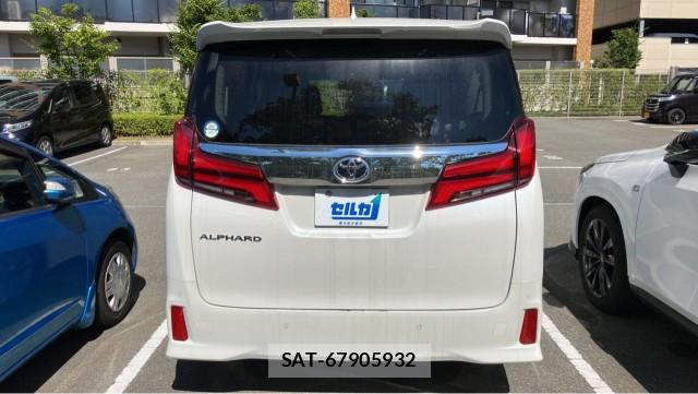 Toyota ALPHARD 2021-04 8362220-1