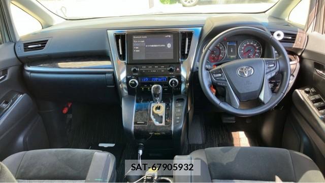 Toyota ALPHARD 2021-04 8362220-2