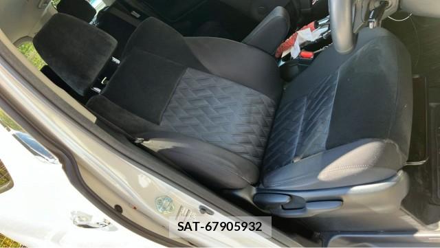 Toyota ALPHARD 2021-04 8362220-5