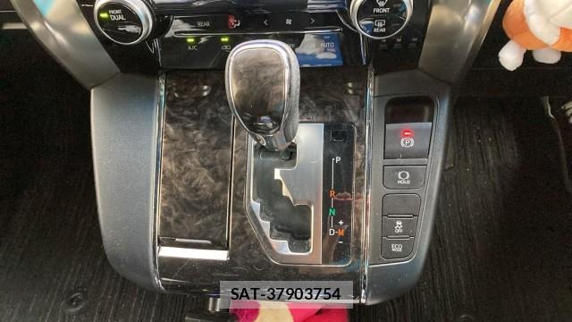 Toyota ALPHARD 2021-10 8362295-14
