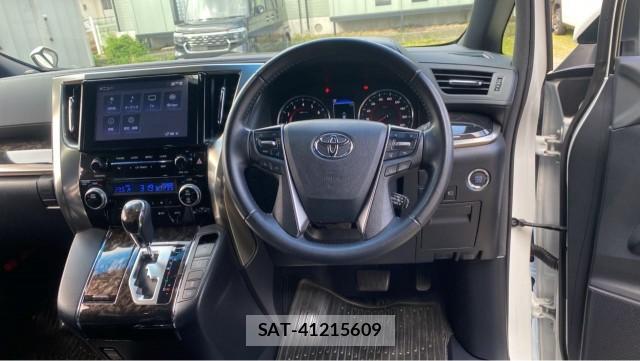 Toyota ALPHARD 2021-09 8362299-16