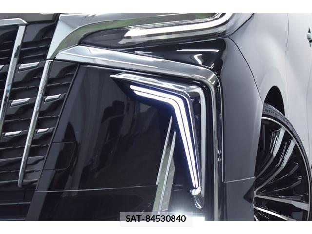Toyota ALPHARD 2018-02 8362564-5