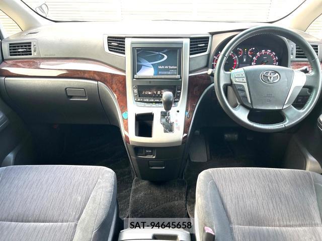 Toyota ALPHARD 2012-06 8362755-1