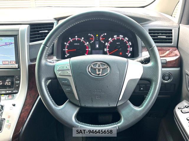 Toyota ALPHARD 2012-06 8362755-11