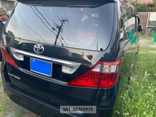 Toyota ALPHARD 2009-07 8362846-13