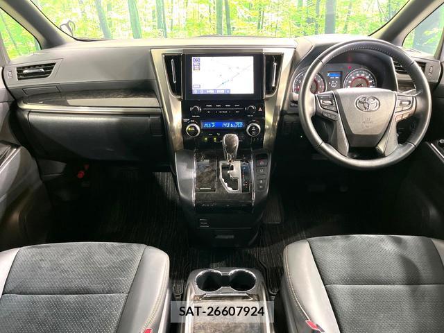 Toyota ALPHARD 2021-06 8363003-1