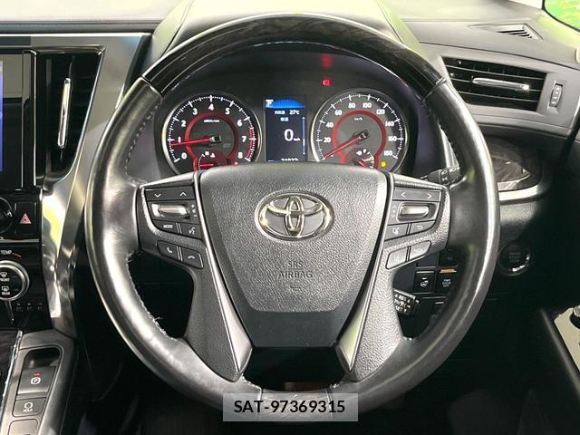 Toyota ALPHARD 2021-04 8363012-11