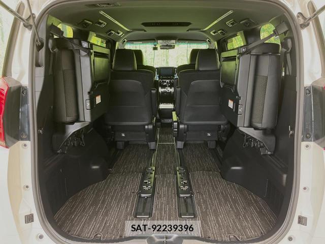 Toyota ALPHARD 2021-04 8363559-10