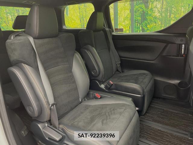 Toyota ALPHARD 2021-04 8363559-8