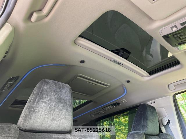 Toyota ALPHARD 2017-07 8363596-2