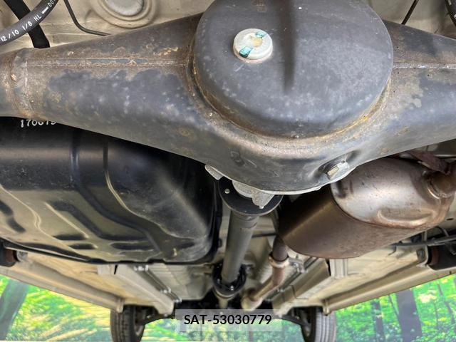 Suzuki LAPIN 2011-06 8363074-18