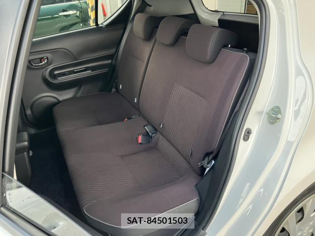 Toyota AQUA 2015-05 8360571-12