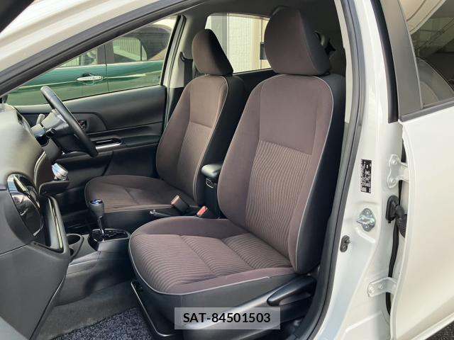 Toyota AQUA 2015-05 8360571-13