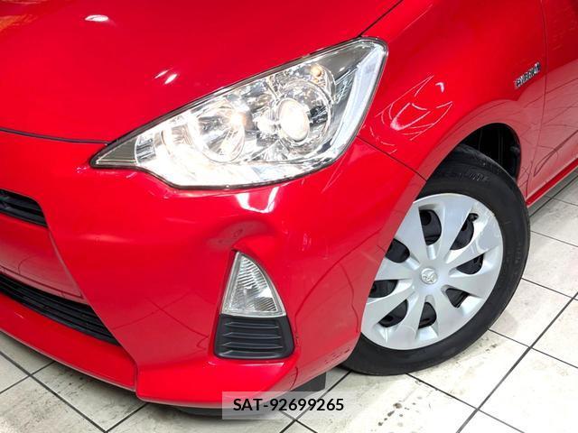 Toyota AQUA 2014-03 8360794-12