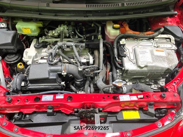 Toyota AQUA 2014-03 8360794-18