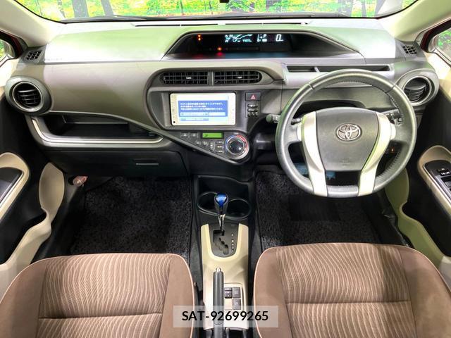 Toyota AQUA 2014-03 8360794-2