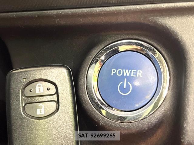 Toyota AQUA 2014-03 8360794-7