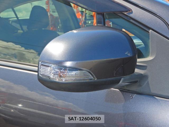 Toyota AQUA 2015-12 8360814-10