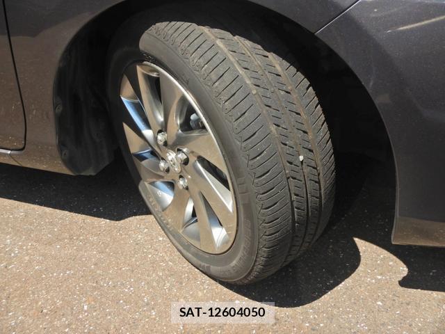 Toyota AQUA 2015-12 8360814-3