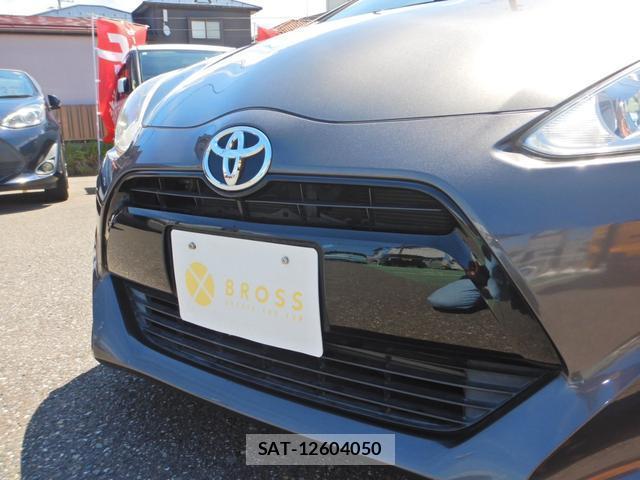 Toyota AQUA 2015-12 8360814-8